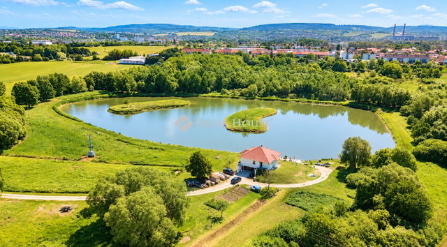 Eladó családi ház, Ajkán 349.999 M Ft, 3 szobás