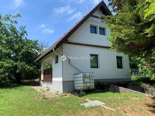 Eladó családi ház, Kincsesbányán 32.9 M Ft, 3 szobás