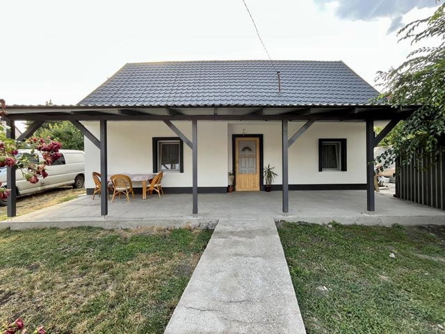 Eladó családi ház, Nagykátán 47.5 M Ft, 1+2 szobás