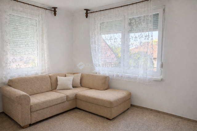 Eladó családi ház, Cserkeszőlőn 59.9 M Ft, 4 szobás