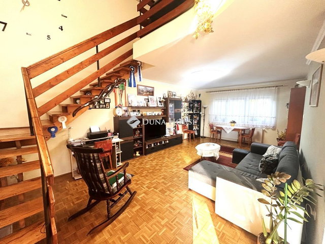 Eladó családi ház, Jánossomorján 85.99 M Ft, 4 szobás