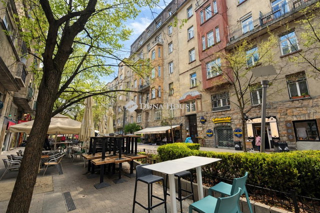 Eladó téglalakás, Budapesten, II. kerületben 250 M Ft, 4 szobás