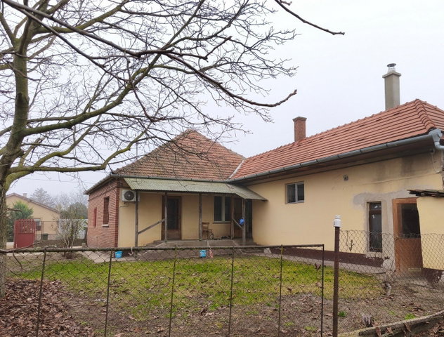 Eladó családi ház, Soltvadkerten 29.9 M Ft, 3 szobás