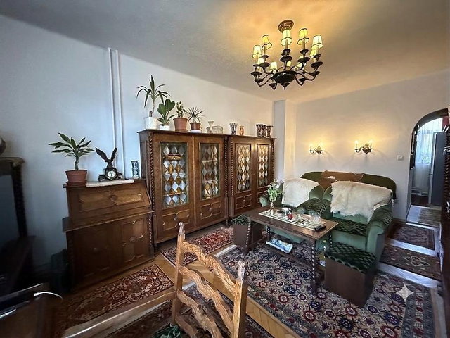 Eladó téglalakás, Budapesten, VIII. kerületben, Üllői úton