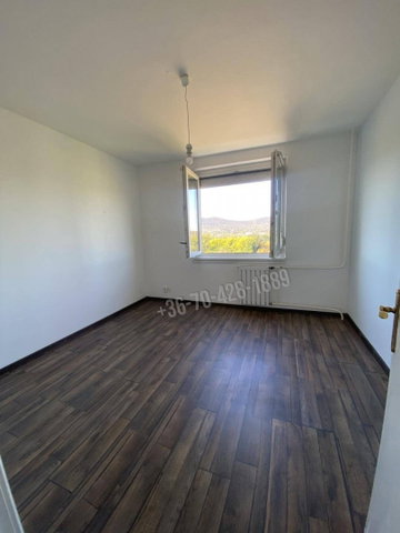 Eladó panellakás, Budapesten, III. kerületben 67.9 M Ft, 2 szobás