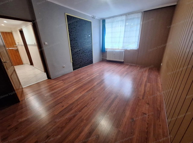 Eladó téglalakás, Tatabányán 34.99 M Ft, 1+1 szobás