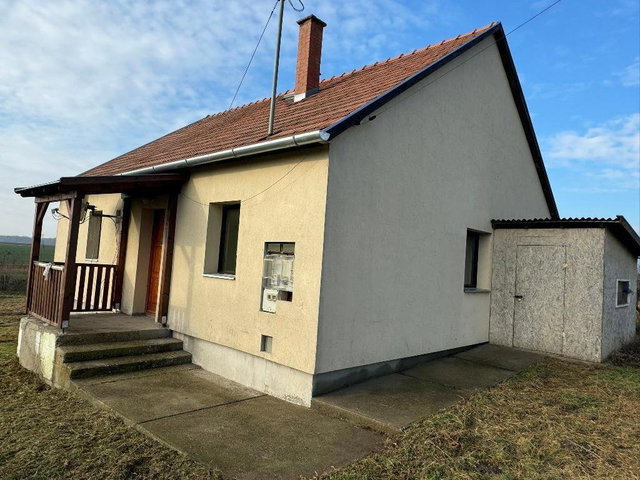 Eladó családi ház, Tiszaszőlősön 18.5 M Ft, 2+1 szobás