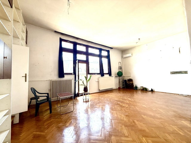 Eladó téglalakás, Budapesten, V. kerületben, Kecskeméti utcában