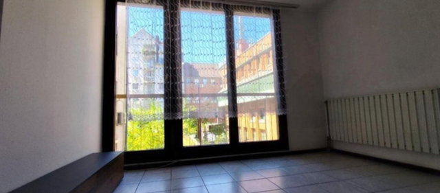 Kiadó téglalakás, albérlet, IX. kerületben, Páva utcában