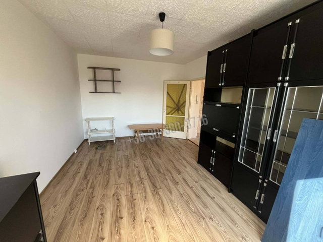 Eladó panellakás, Dunaújvárosban 22.9 M Ft, 1+1 szobás