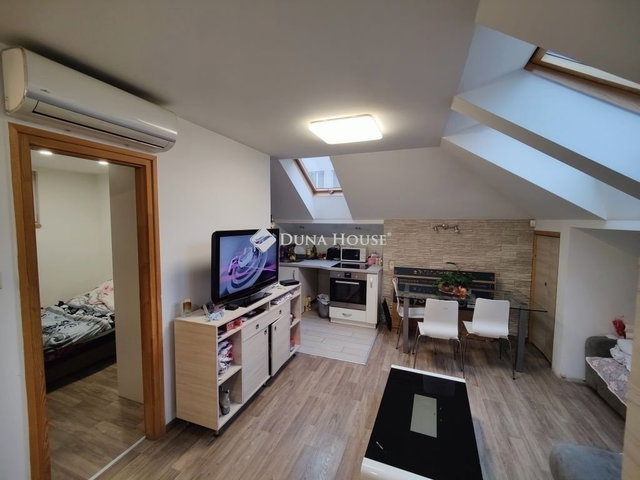 Eladó családi ház, Budapesten, IV. kerületben 150 M Ft, 6 szobás