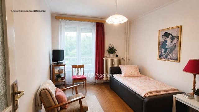 Eladó téglalakás, Dunaújvárosban 33.7 M Ft, 2 szobás