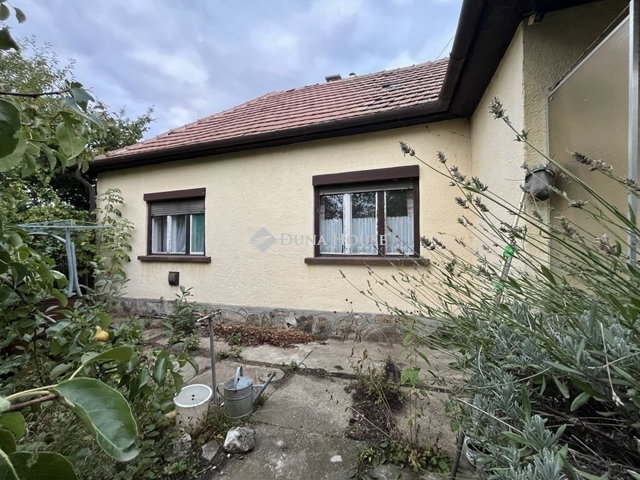 Eladó családi ház, Gárdonyban 52.9 M Ft, 2 szobás