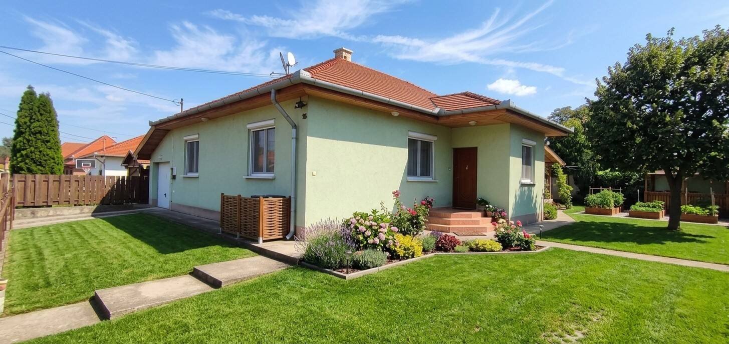 4 bed · 154m² · 108.000.000 ft