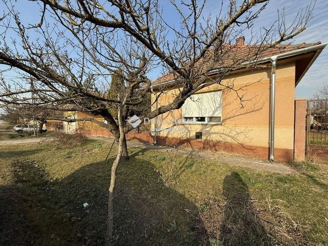 Eladó családi ház, Kerekegyházán 34.8 M Ft, 3 szobás