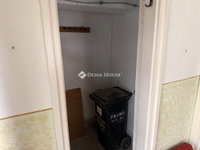 Eladó téglalakás, Szegeden 23 M Ft, 1 szobás