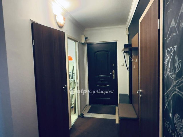 Eladó panellakás, Budapesten, III. kerületben 75 M Ft, 3 szobás