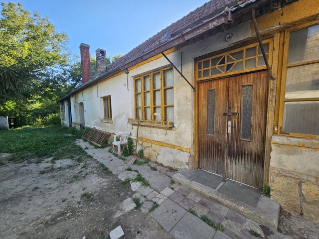 Eladó családi ház, Pápasalamonon 7.5 M Ft, 3 szobás