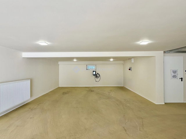 Kiadó ikerház, albérlet, Budapesten, III. kerületben, 5 szobás