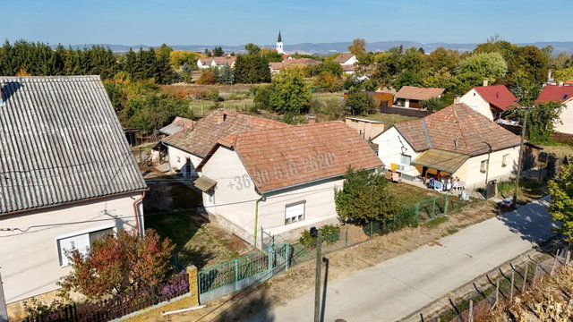 Eladó családi ház, Dejtáron 9.99 M Ft, 3 szobás
