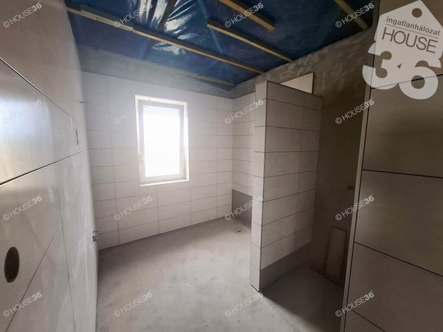 Eladó családi ház, Kunszálláson 89.5 M Ft, 4 szobás