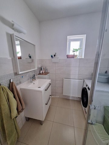 Eladó családi ház, Sármelléken 78 M Ft, 3 szobás