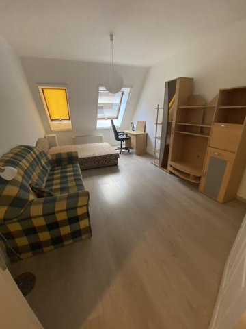 Kiadó téglalakás, albérlet, Debrecenben 230 E Ft / hó, 3 szobás