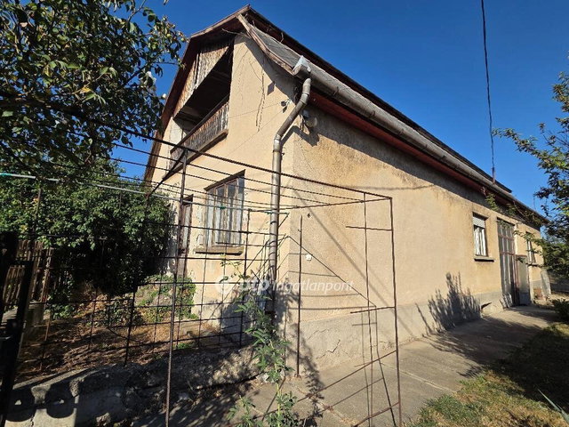 Eladó családi ház, Sajókeresztúron 39.5 M Ft, 4 szobás