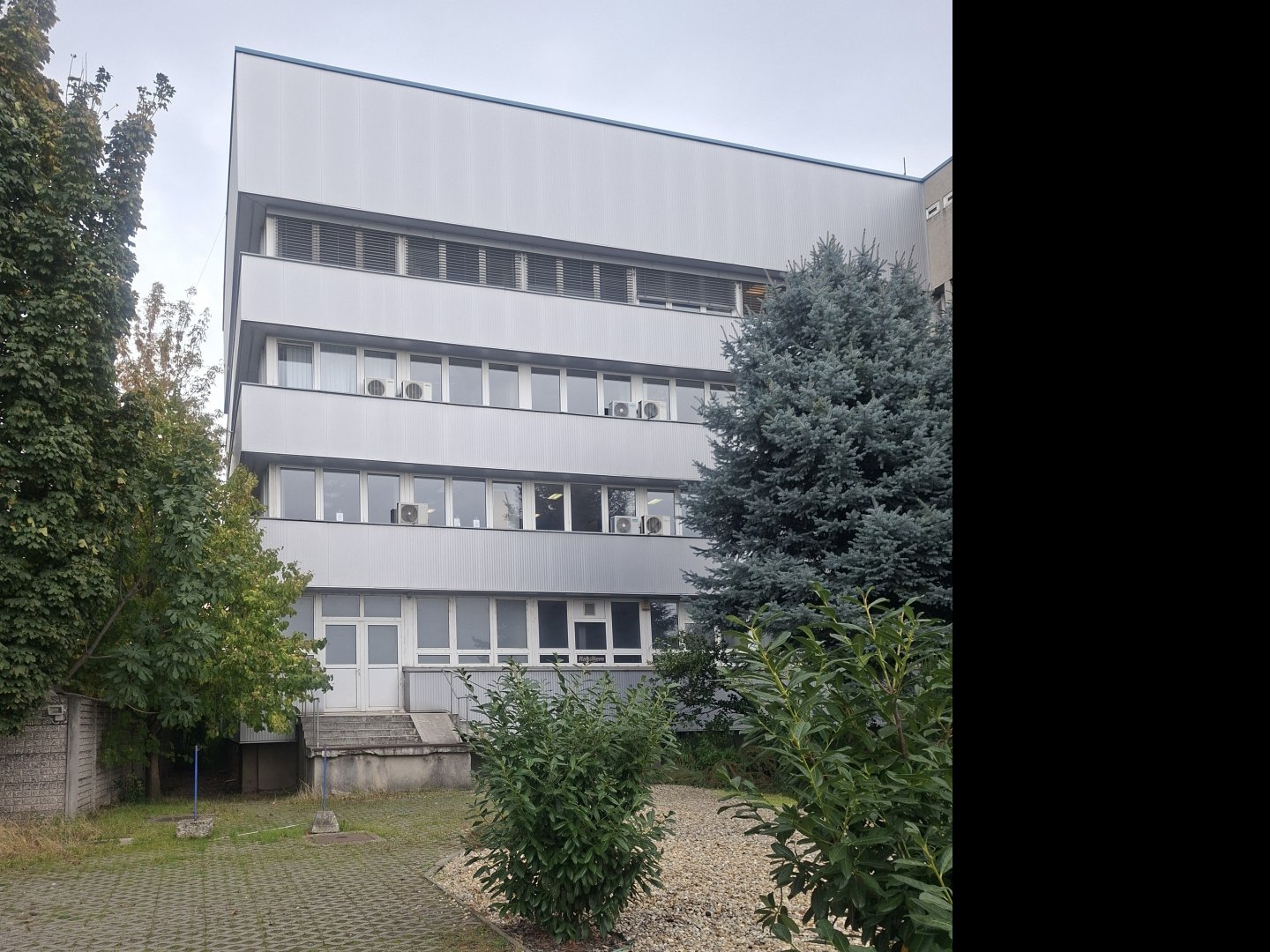 3 bed · 64m² · 128.000 ft