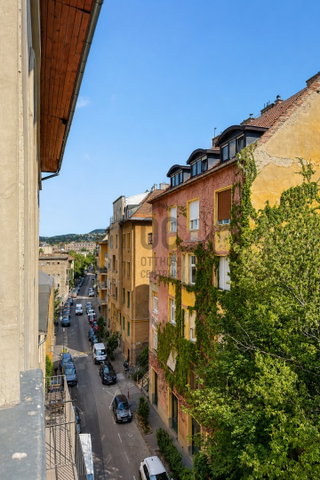 Eladó téglalakás, Budapesten, I. kerületben 144 M Ft, 3 szobás