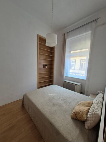 Eladó téglalakás, Budapesten, VI. kerületben 82 M Ft, 2 szobás