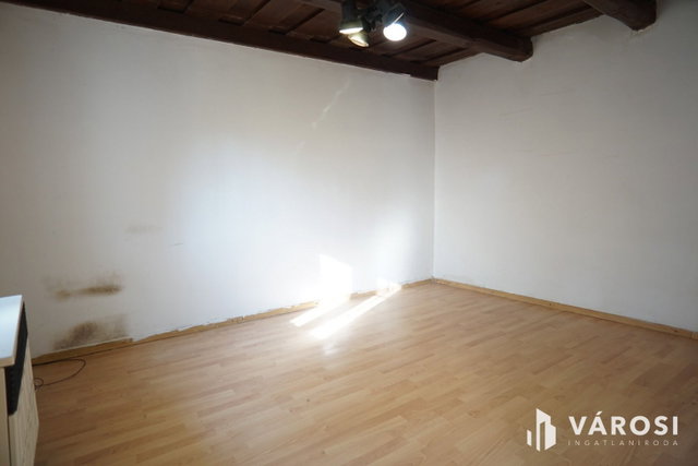 Eladó családi ház, Zalakaroson 25 M Ft, 2 szobás
