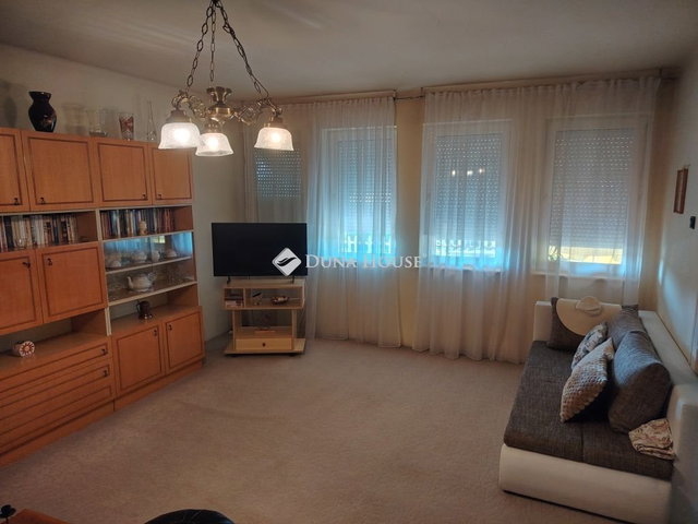 Eladó családi ház, Simontornyán 50 M Ft, 3 szobás