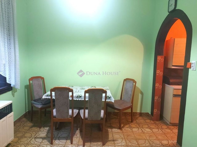 Eladó családi ház, Izsákon, Mező utcában 33.5 M Ft, 3 szobás