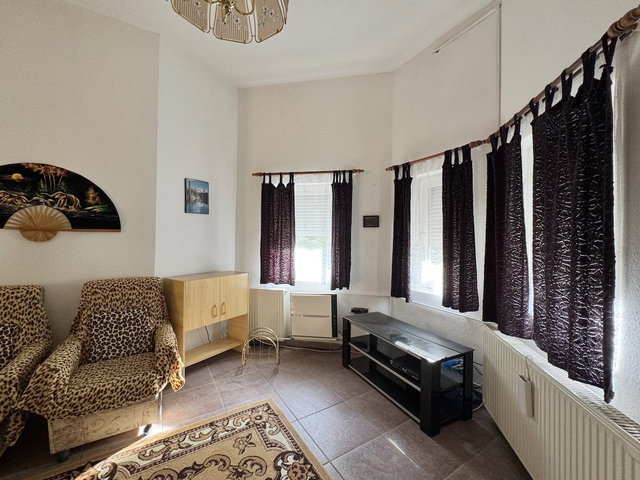 Eladó családi ház, Budakeszin 48.8 M Ft, 4 szobás
