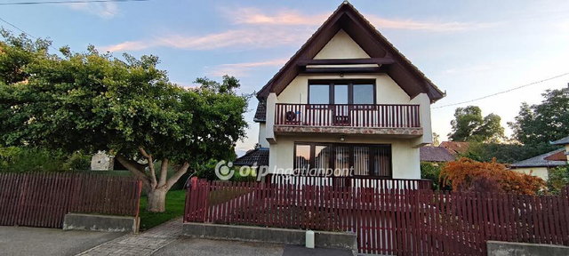 Eladó családi ház, Nagykállóban 74 M Ft, 4 szobás