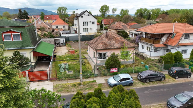 Eladó családi ház, Gödön 69.99 M Ft, 2 szobás