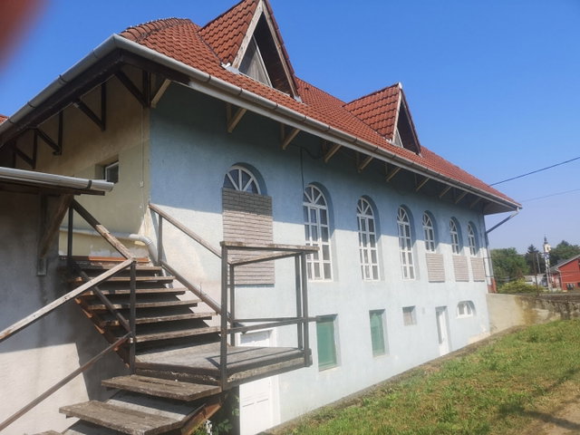 Eladó üzlethelyiség, Tornyiszentmiklóson 120 M Ft
