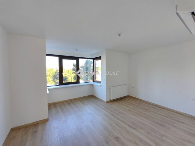 Eladó téglalakás, Budapesten, VI. kerületben 115 M Ft, 3 szobás