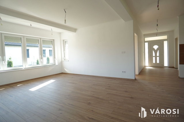 Eladó családi ház, Magyarszerdahelyen 89.9 M Ft, 4+1 szobás