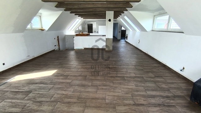 Eladó családi ház, Ordacsehin 178.9 M Ft, 7 szobás
