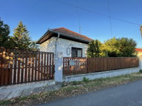 Eladó családi ház, Rózsaszentmártonon 36 M Ft, 2 szobás