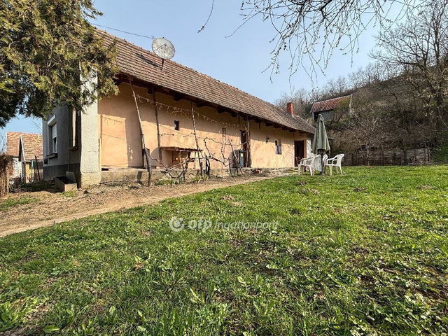 Eladó családi ház, Nagyberényen 25 M Ft, 2 szobás