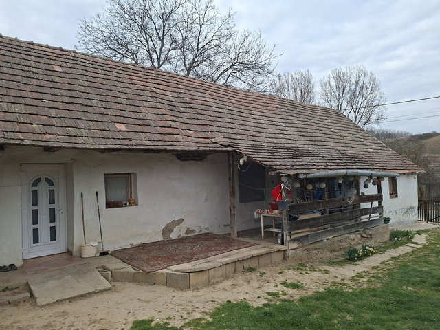 Eladó családi ház, Gyulajon 9.99 M Ft, 2 szobás