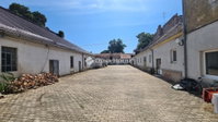 Eladó sorház