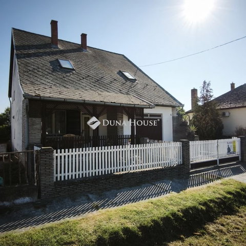 Eladó családi ház, Buzsákon, Balaton utcában 59.9 M Ft