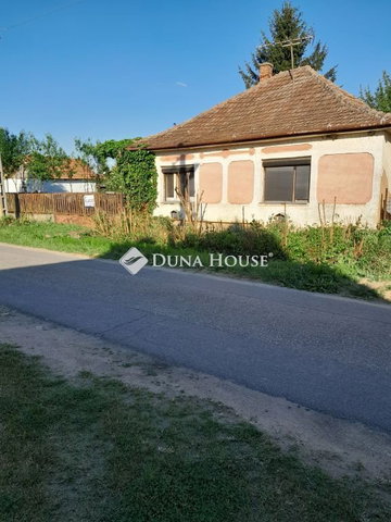 Eladó családi ház, Csengerben 6.7 M Ft, 2 szobás