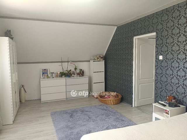 Eladó családi ház, Érden 109 M Ft, 4+1 szobás