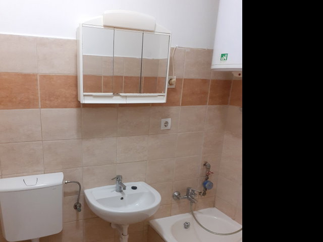 Kiadó téglalakás, albérlet, III. kerületben, Folyondár utcában