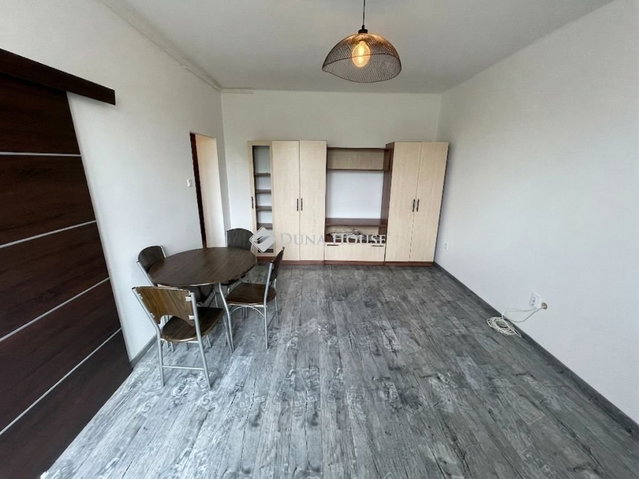 Eladó téglalakás, Budapesten, XVIII. kerületben 44.9 M Ft